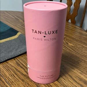 Tan-Luxe Paris Hilton Pink Packaging